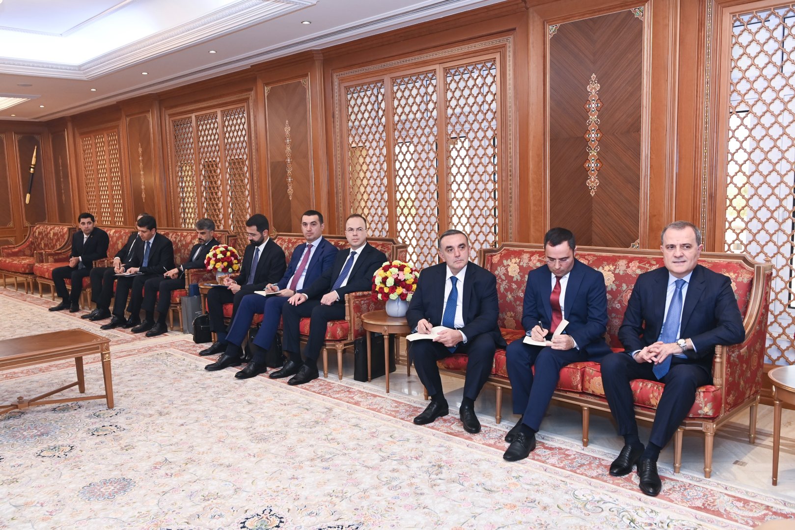 Azerbaijani FM holds key talks with Oman Sultan’s special envoy (PHOTO)