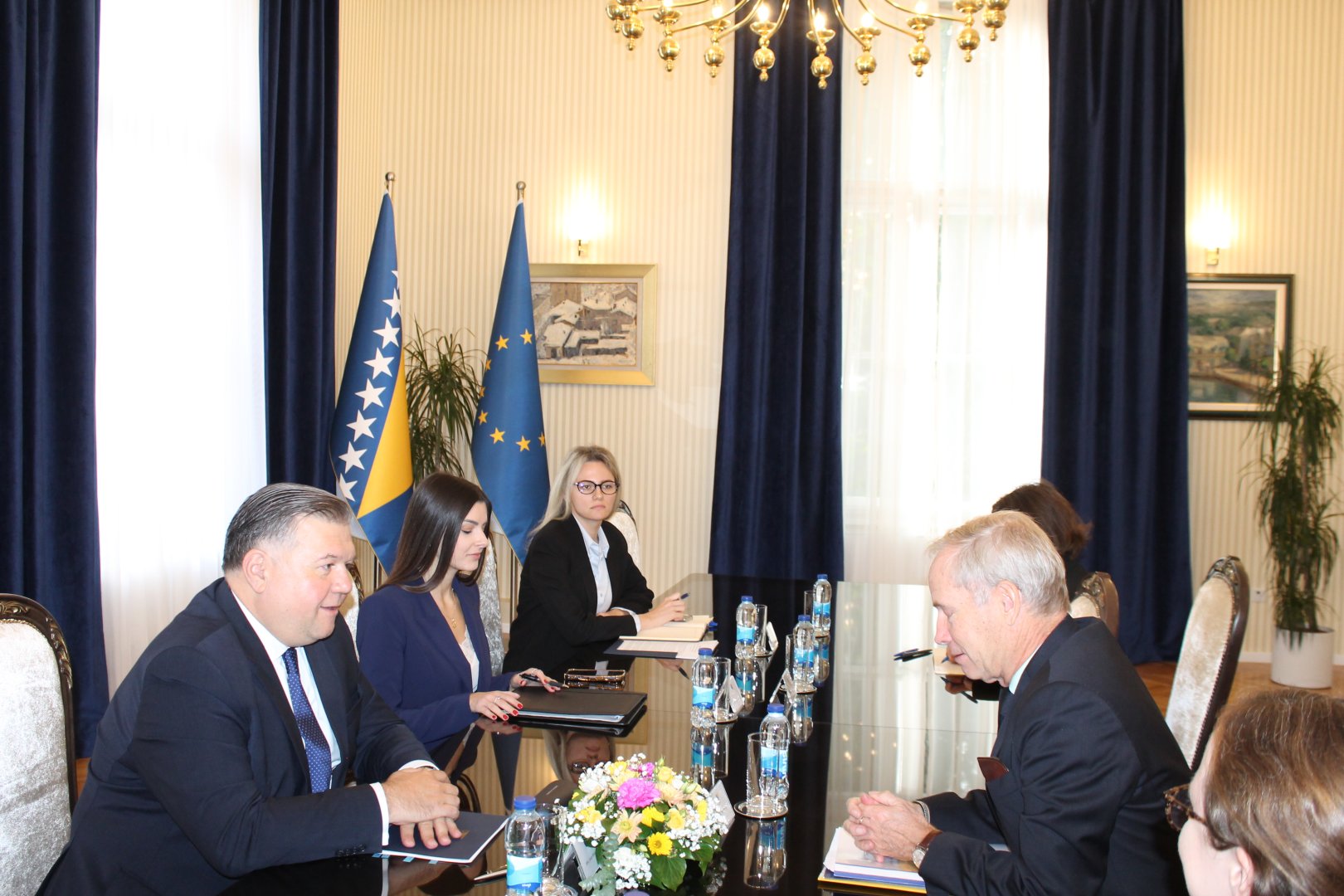 Sarajevo meeting reinforces EU commitment to Western Balkans integration (PHOTO)