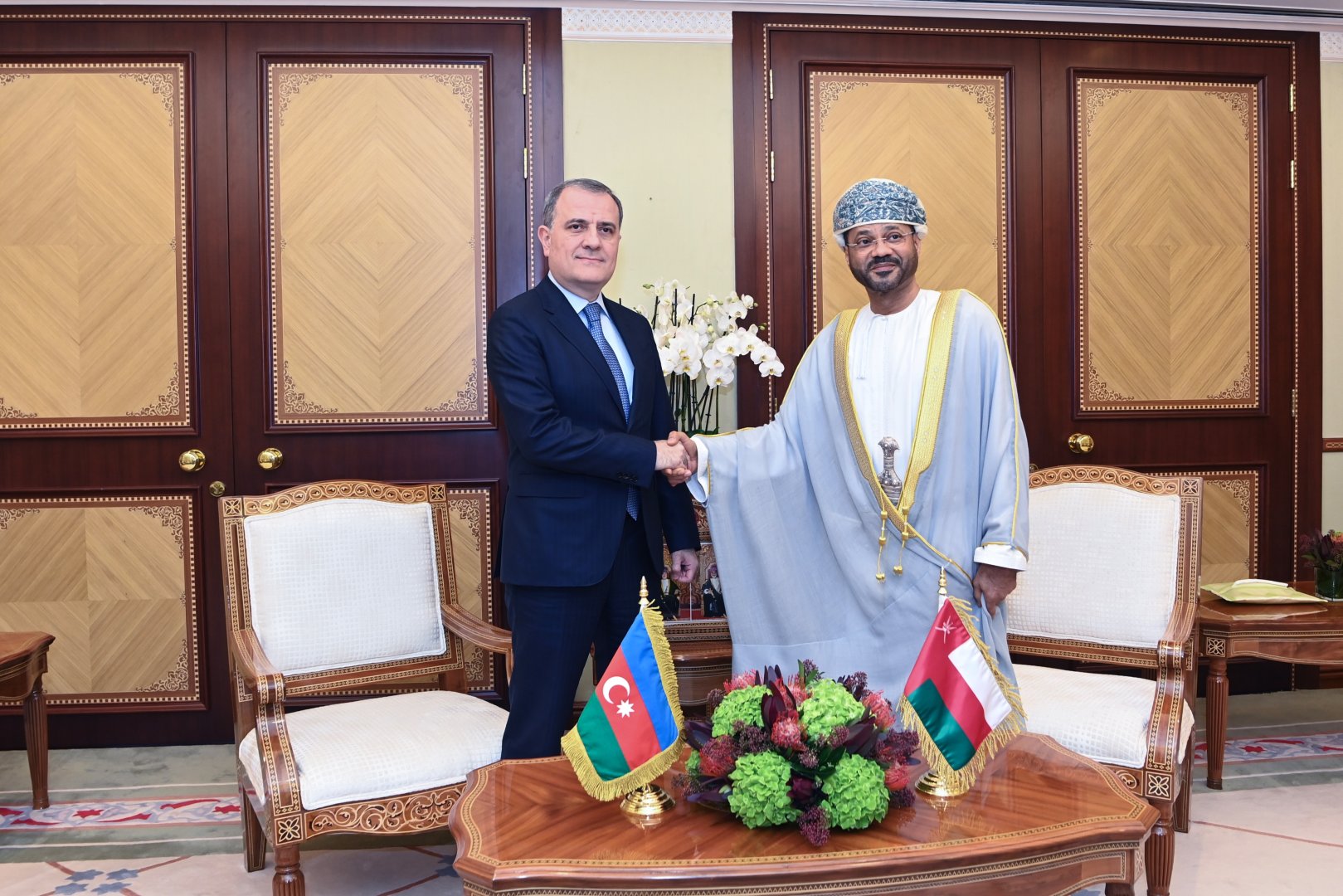 Azerbaijani, Omani foreign ministers hold one-on-one meeting (PHOTO)