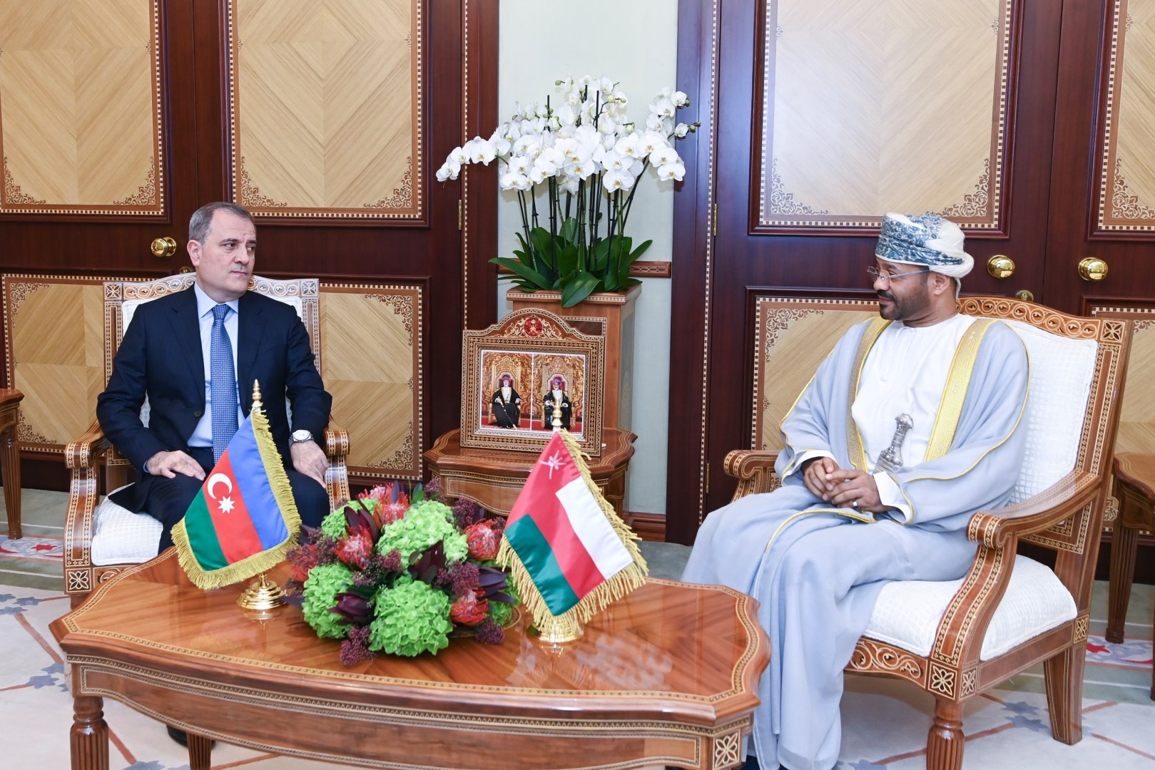 Azerbaijani, Omani foreign ministers hold one-on-one meeting (PHOTO)