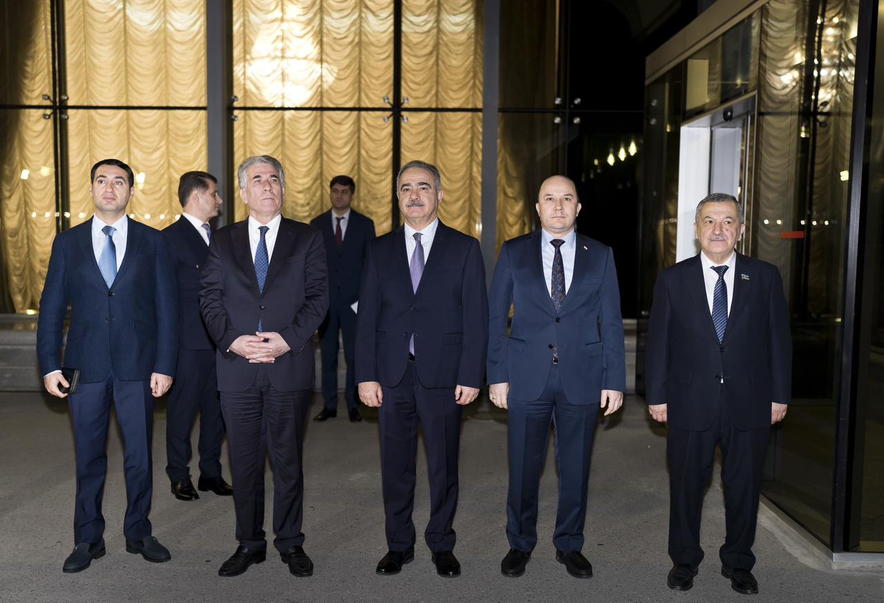 Chairman of Chamber of Representatives of Tajikistan's Majlisi Oli arrives in Azerbaijan (PHOTO)