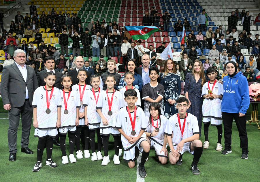 Mini-football tournament held among orphanage teams on Heydar Aliyev Foundation VP Leyla Aliyeva’s initiative (PHOTO)