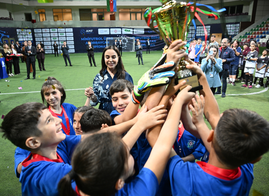 Mini-football tournament held among orphanage teams on Heydar Aliyev Foundation VP Leyla Aliyeva’s initiative (PHOTO)