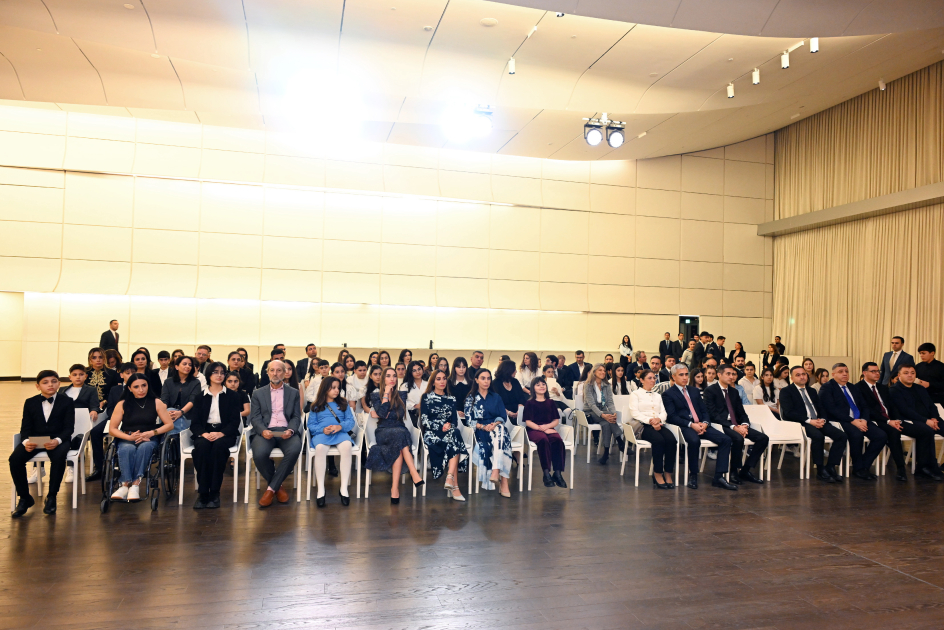Presentation of musical instruments acquired with support from Heydar Aliyev Foundation held (PHOTO)