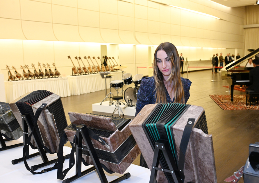 Presentation of musical instruments acquired with support from Heydar Aliyev Foundation held (PHOTO)