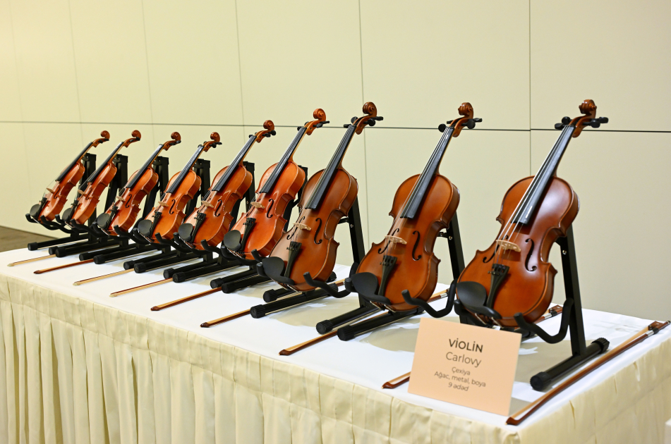 Presentation of musical instruments acquired with support from Heydar Aliyev Foundation held (PHOTO)