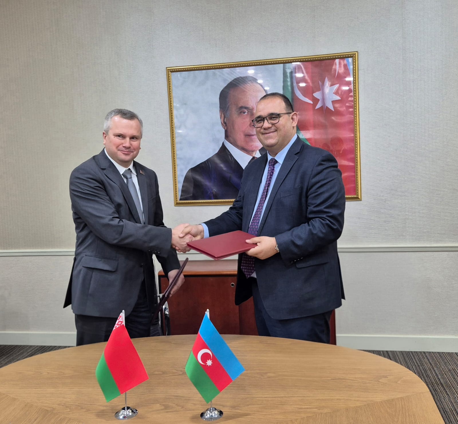 Azerbaijan, Belarus hold consular consultations (PHOTO)