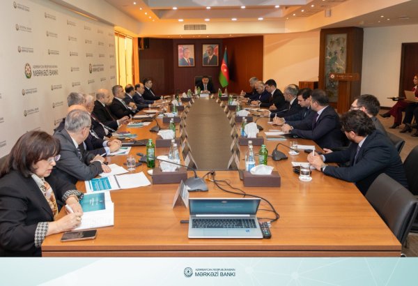 Azerbaijan explores emerging challenges within its banking landscape