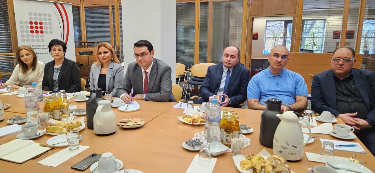 Azerbaijani community in Germany holds roundtable with local scholars (PHOTO)