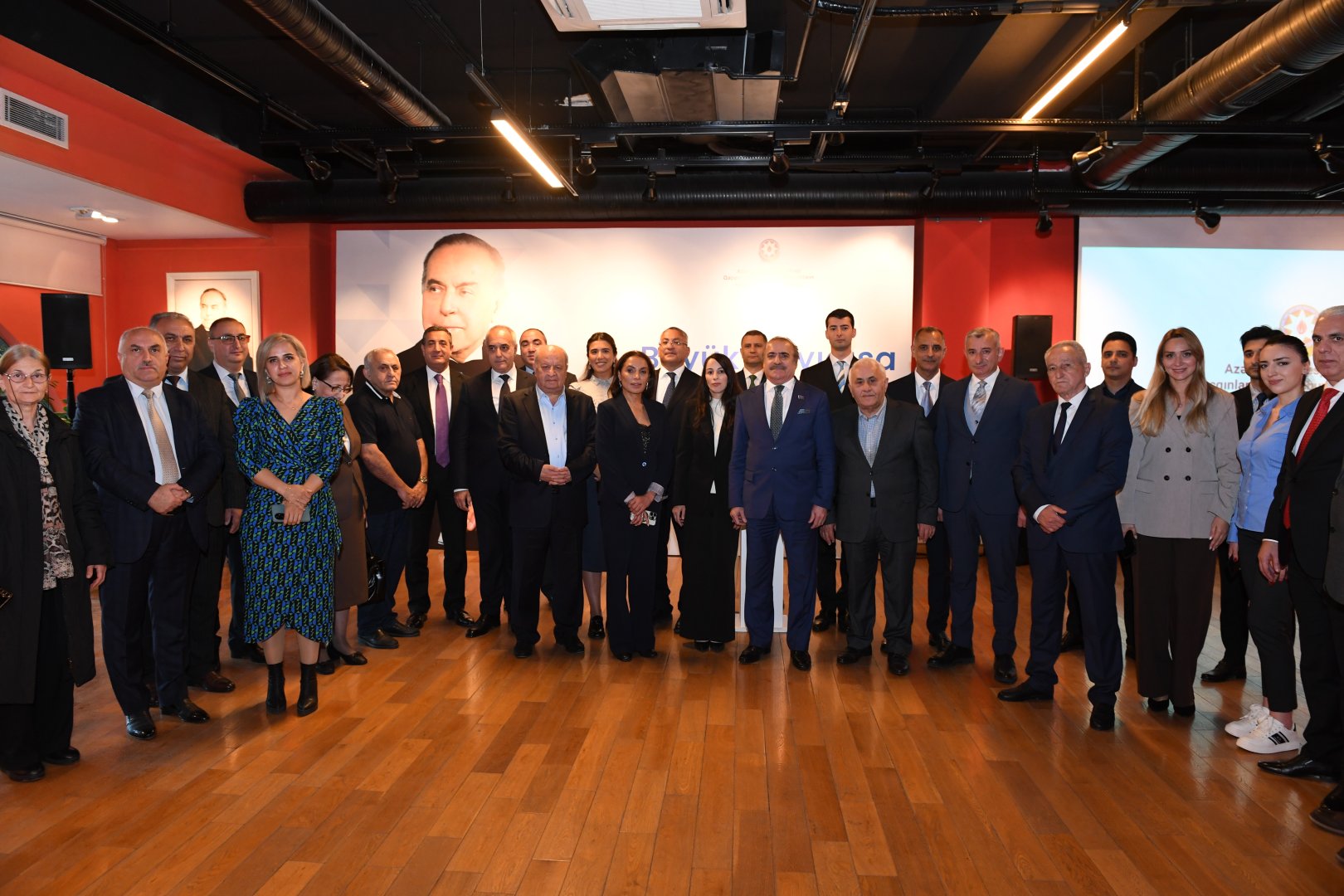 Azerbaijan showcases ‘Roads to Great Return’ exhibition-presentation (PHOTO)