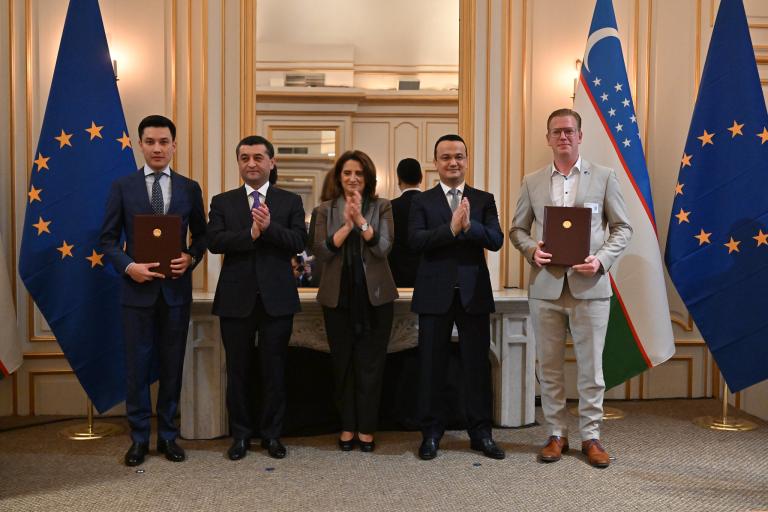 Uzbekistan, Ahlers Logistics sign MoU to explore creation of logistics hub