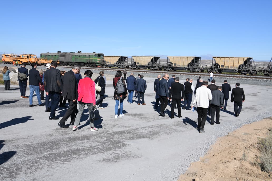 Ambassadors, heads of int'l entities view Azerbaijan's Hakari train station (PHOTO/VIDEO)