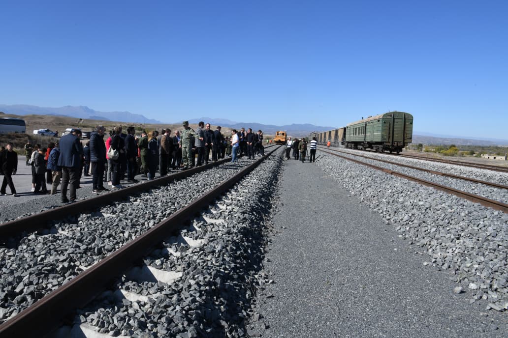 Ambassadors, heads of int'l entities view Azerbaijan's Hakari train station (PHOTO/VIDEO)