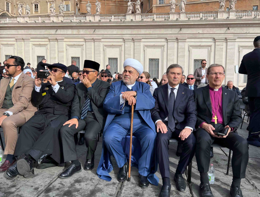Sheikhulislam Allahshukur Pashazade meets with Pope Leo XIV in the Vatican (PHOTO)