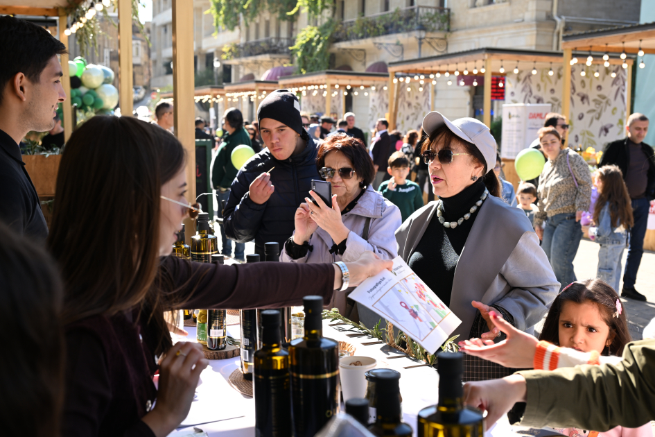 Olive Festival continues in Icherisheher (PHOTO)