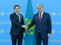 Kazakhstan awards ambassador to Azerbaijan Order of Honour (PHOTO)
