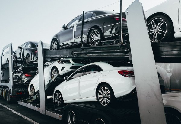 Uzbekistan reports sharp rise in passenger car imports