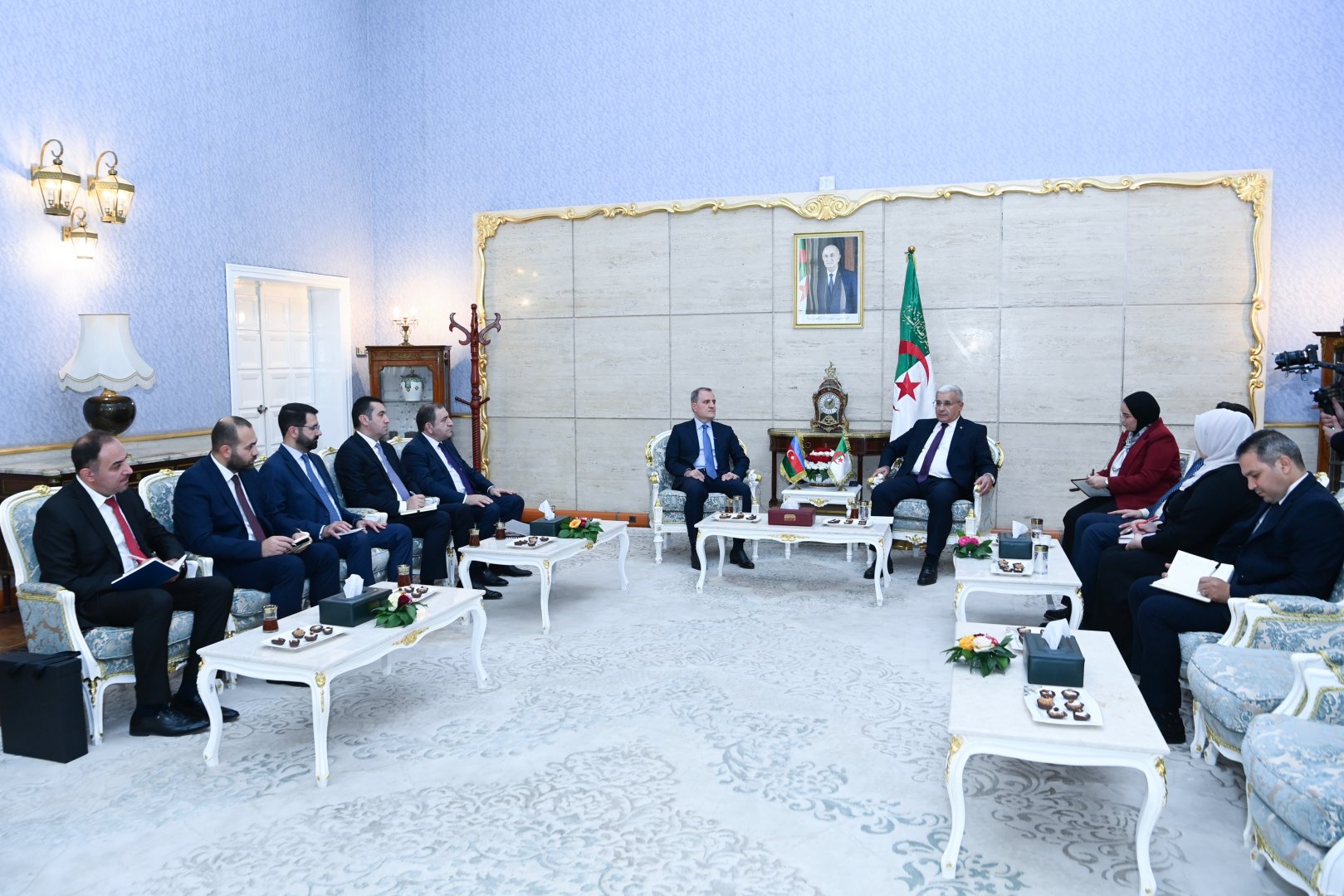 Azerbaijani FM meets with Speaker of Algerian Parliament (PHOTO)