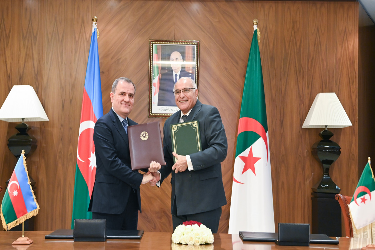Azerbaijan, Algeria to mint trade, economy, scientific and tech co-op commission (PHOTO)