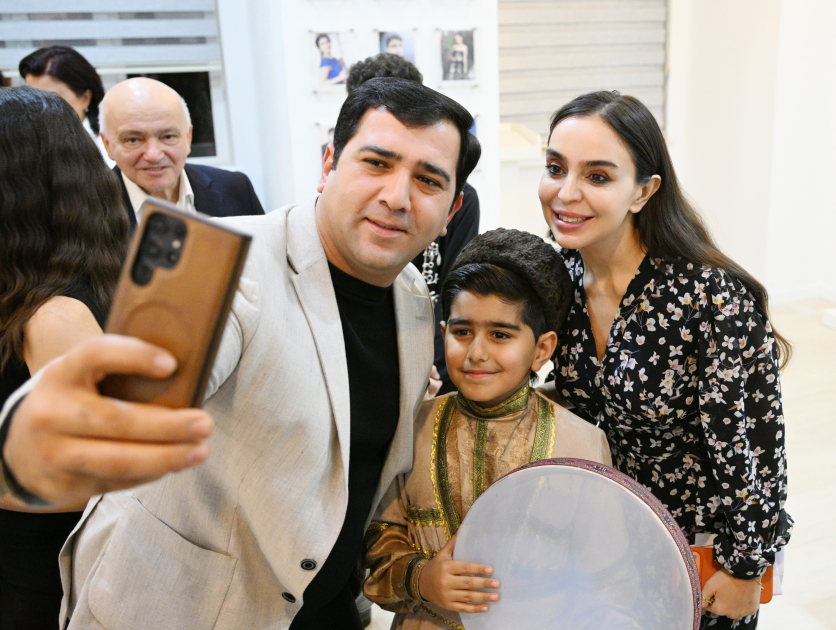 Heydar Aliyev Foundation VP Leyla Aliyeva visits Bulbul Secondary Specialized Music School (PHOTO)
