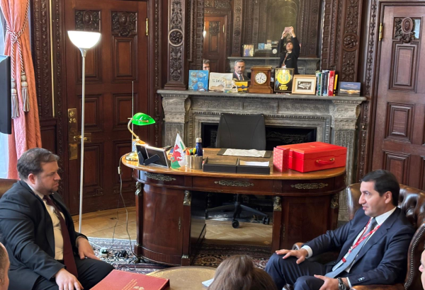 Azerbaijan, UK explore defense and military cooperation (PHOTO)