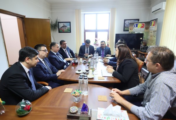 Azerbaijan, Romania deepen media partnership through national agencies (PHOTO)