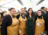 Heydar Aliyev Foundation VP Leyla Aliyeva and Head of Baku Media Center Arzu Aliyeva attend exhibition-sale fair of beekeeping products (PHOTO)