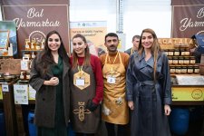 Heydar Aliyev Foundation VP Leyla Aliyeva and Head of Baku Media Center Arzu Aliyeva attend exhibition-sale fair of beekeeping products (PHOTO)