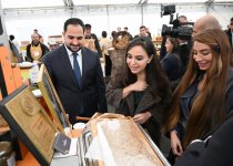 Heydar Aliyev Foundation VP Leyla Aliyeva and Head of Baku Media Center Arzu Aliyeva attend exhibition-sale fair of beekeeping products (PHOTO)