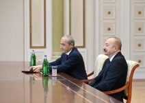 President Ilham Aliyev receives delegation of heads of member institutions of Arab Coordination Group (PHOTO/VIDEO)