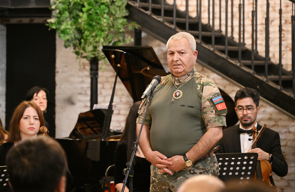 VP of Heydar Aliyev Foundation Leyla Aliyeva and Head of Baku Media Center Arzu Aliyeva attend “Joy of Victory” literary-musical evening at Baku Book Center (PHOTO)