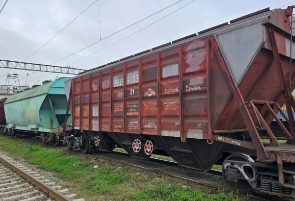 Freight train loaded with Kazakh wheat rolls out of Azerbaijan, bound for Armenia