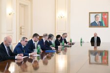 President Ilham Aliyev receives NATO delegation (PHOTO/VIDEO)