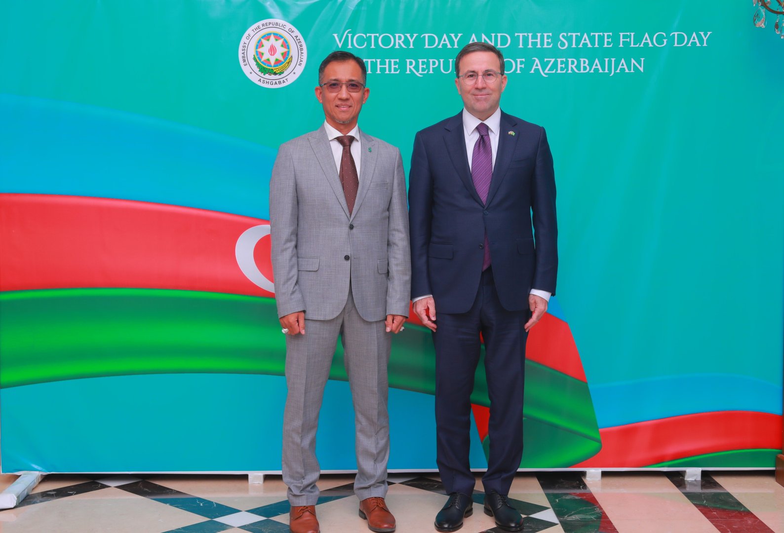 Azerbaijani embassy in Turkmenistan commemorates Victory Day (PHOTO)