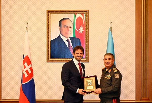 Azerbaijan, Slovakia explore new horizons in military co-op (PHOTO/VIDEO)
