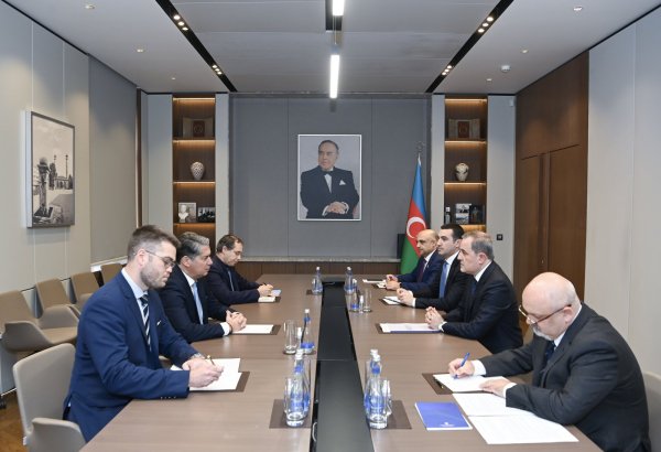 Azerbaijani foreign minister meets with outgoing Greek ambassador (PHOTO)