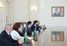 President Ilham Aliyev receives delegation led by Deputy Prime Minister of Slovakia (PHOTO/VIDEO)