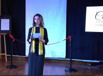 Azerbaijan donates Karabakh carpet to Polish Museum on eve of former's Victory Day (PHOTO)