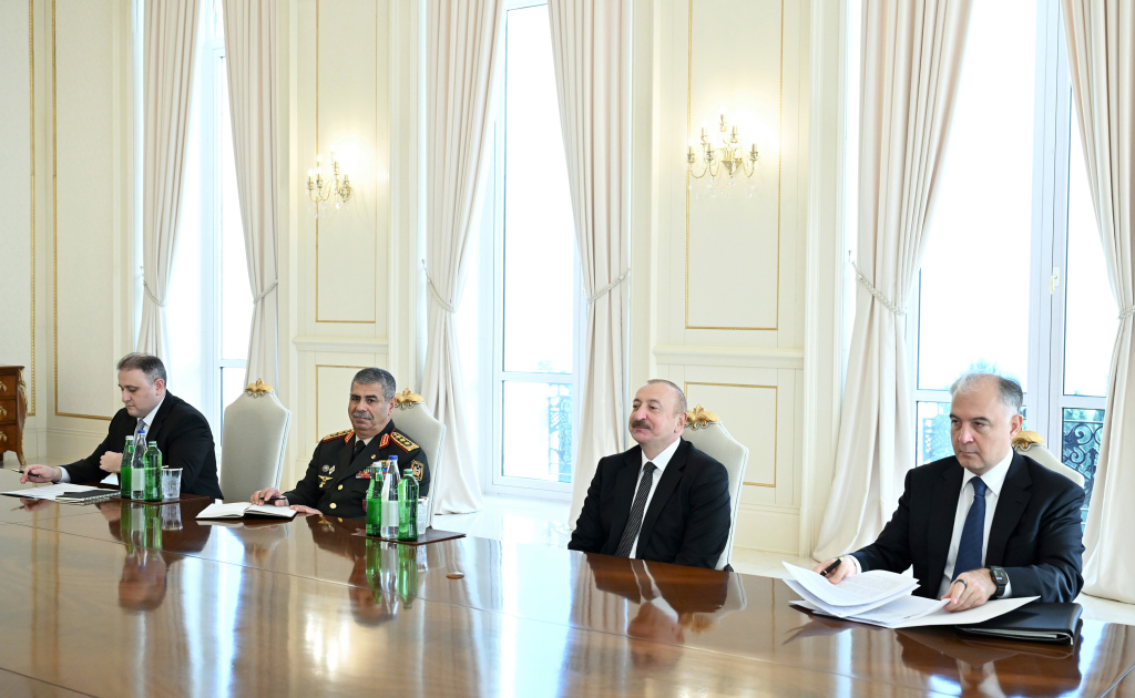 President Ilham Aliyev receives delegation led by Deputy Prime Minister of Slovakia (PHOTO/VIDEO)