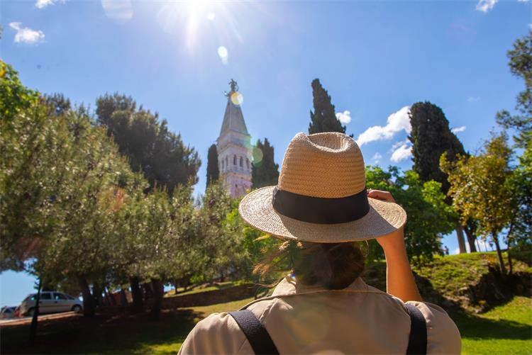 Croatia sees slight rise in tourist nights in 9M2025