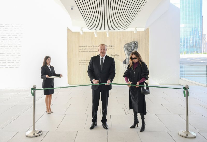 President Ilham Aliyev, First Lady Mehriban Aliyeva visit Victory Monument in Baku, attend opening of Victory Museum (PHOTO)