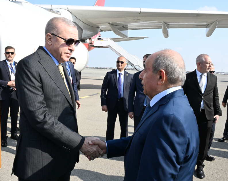 Turkish President Recep Tayyip Erdoğan arrives in Azerbaijan (PHOTO)