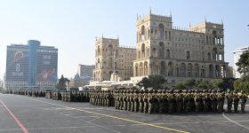 President Ilham Aliyev, First Lady Mehriban Aliyeva, President Erdoğan, Pakistani PM attend Military Parade in Baku (PHOTO/VIDEO)