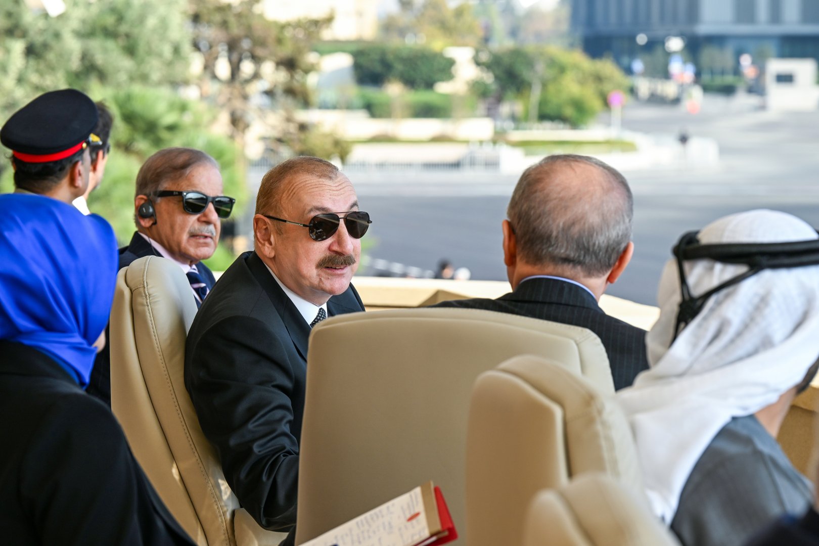 President Ilham Aliyev, First Lady Mehriban Aliyeva, President Erdoğan, Pakistani PM attend Military Parade in Baku (PHOTO/VIDEO)