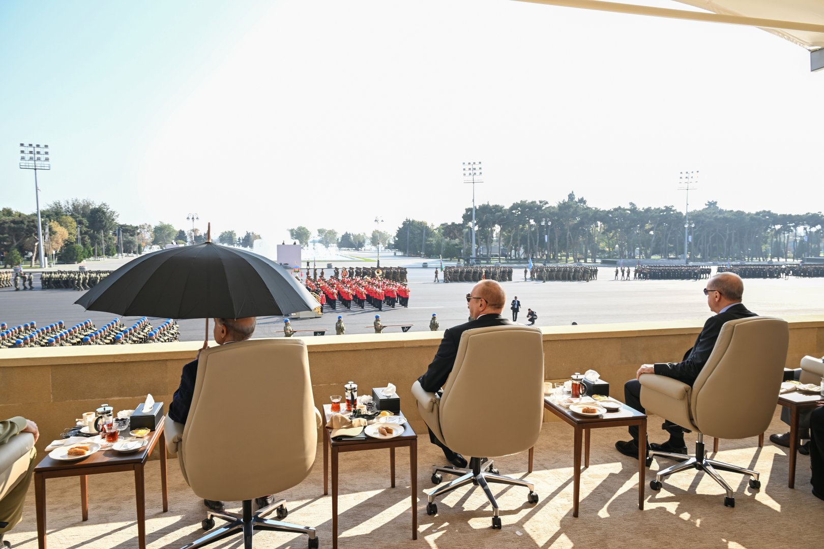 President Ilham Aliyev, First Lady Mehriban Aliyeva, President Erdoğan, Pakistani PM attend Military Parade in Baku (PHOTO/VIDEO)