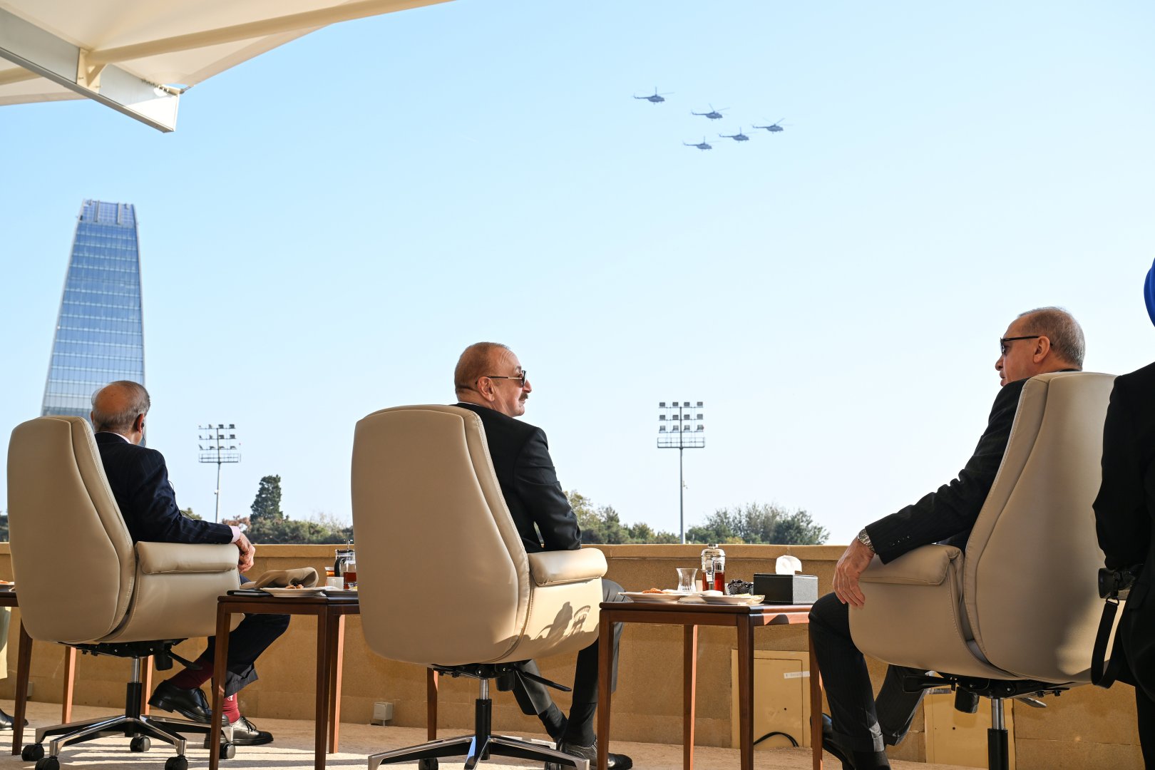 President Ilham Aliyev, First Lady Mehriban Aliyeva, President Erdoğan, Pakistani PM attend Military Parade in Baku (PHOTO/VIDEO)