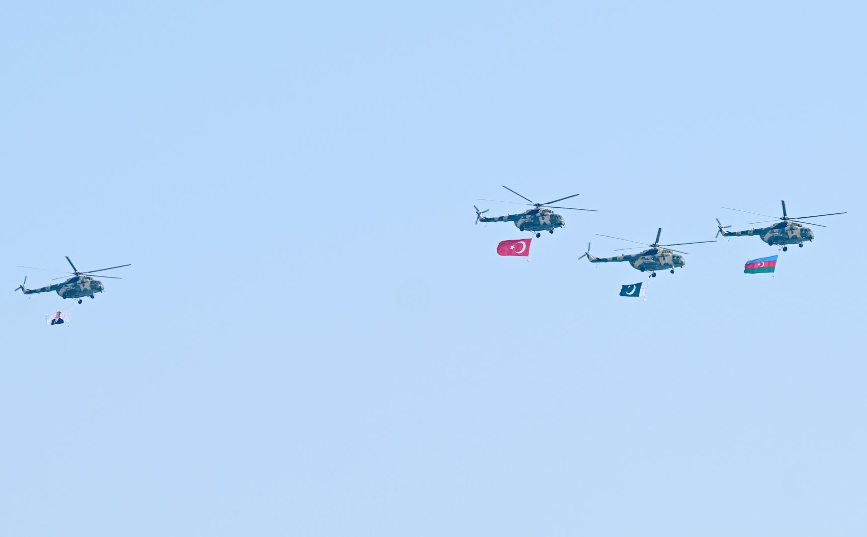 President Ilham Aliyev, First Lady Mehriban Aliyeva, President Erdoğan, Pakistani PM attend Military Parade in Baku (PHOTO/VIDEO)