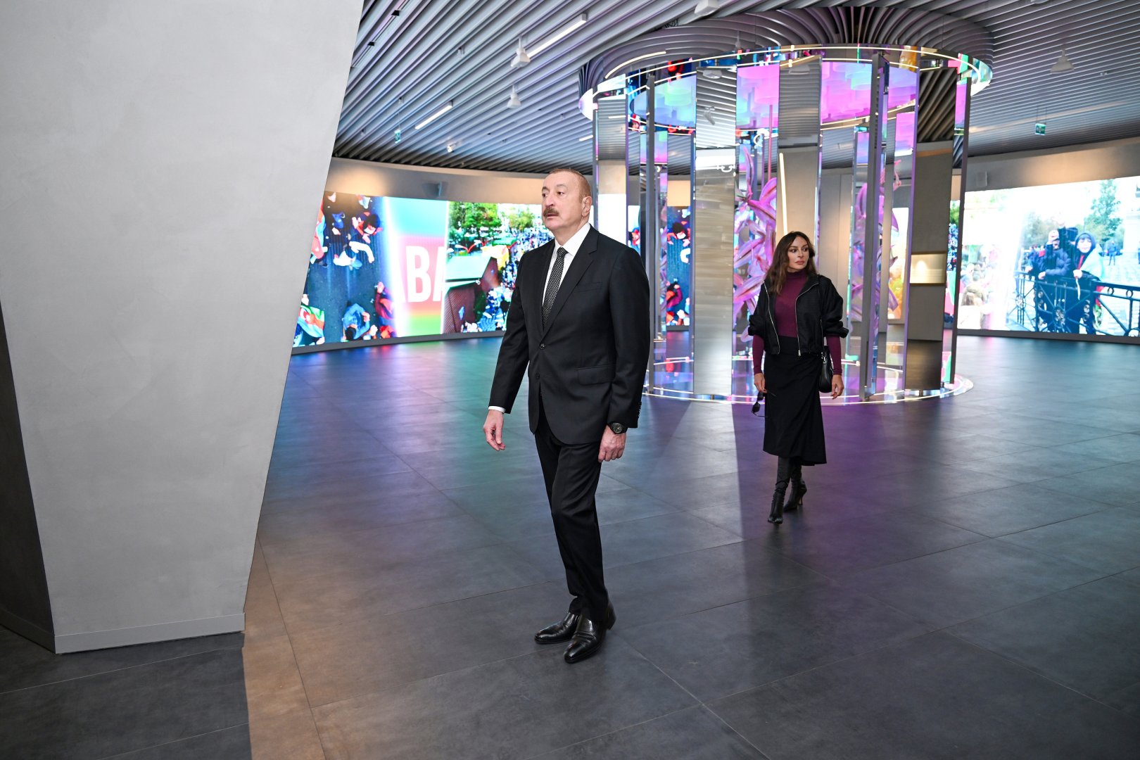 President Ilham Aliyev, First Lady Mehriban Aliyeva visit Victory Monument in Baku, attend opening of Victory Museum (PHOTO/VIDEO)