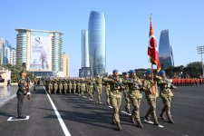 President Ilham Aliyev, First Lady Mehriban Aliyeva, President Erdoğan, Pakistani PM attend Military Parade in Baku (PHOTO/VIDEO)