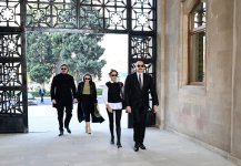 President Ilham Aliyev, First Lady Mehriban Aliyeva, President Erdoğan, Pakistani PM attend Military Parade in Baku (PHOTO/VIDEO)